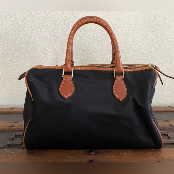 Dooney & Bourke vintage handbag leather hot pink EC~ - Picture 5 of 16